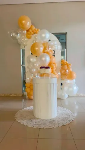 Faço arco com baloes