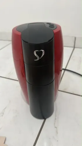 Desapego cafeteira 3 corações