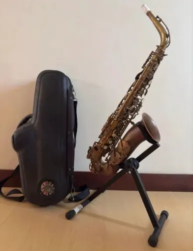 Vendo Sax Alto Júpiter