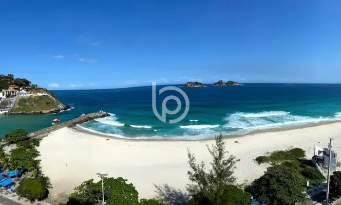 Quarto e sala à venda Posto 1 reformado e porteira fechada no melhor da Lúcio Costa