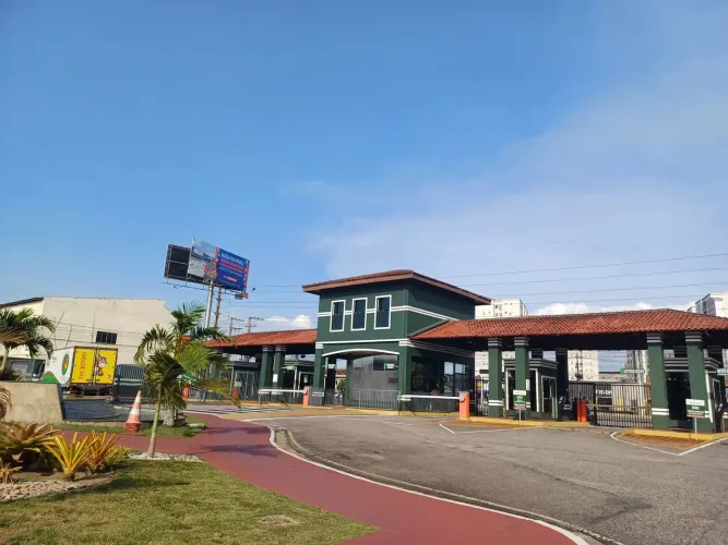 LOTE EM CONDOMINIO RUA PRINCIPAL