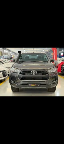 Toyota Hilux CD SR 4X4 2.8 TDI Diesel Aut. 2024