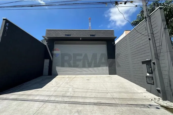 Galpão para Locação, Fins Comerciais em Mogi das Cruzes!