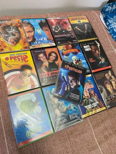 Coleção DVDs aprox 500 itens 
