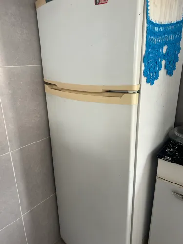 Vendo geladeira Cônsul 