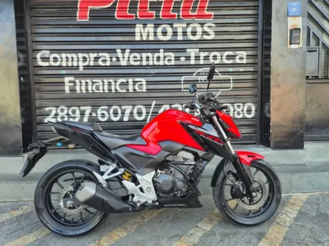 Honda CB Twister 300 2024 - 21.000Km 