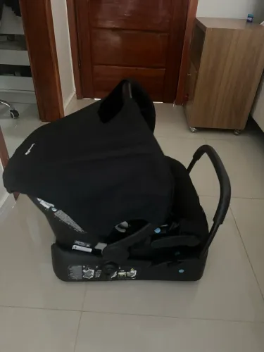Carrinho e bebê conforto Safety Mobi