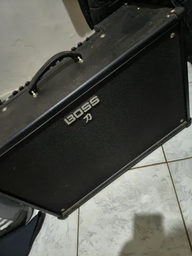 Amplificador de guitarra boss