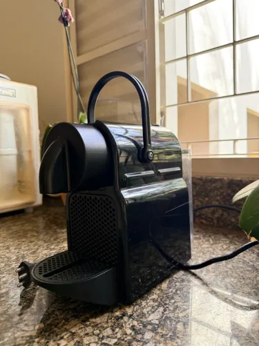 Nespresso Inissia D40 Original | 220V | Excelente Estado