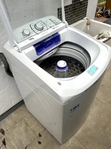 Vendo máquina de lavar Electrolux 12 kg