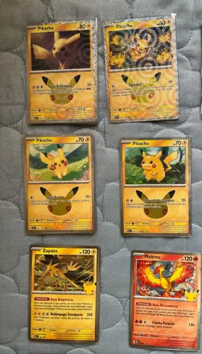 +30 cartas Pokémon ( 30 anos de celebração )