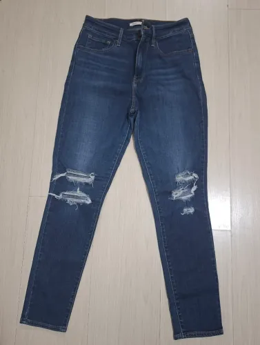 calça jeans levis