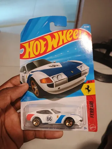 Ferrari 365 gtb4 hot Wheels