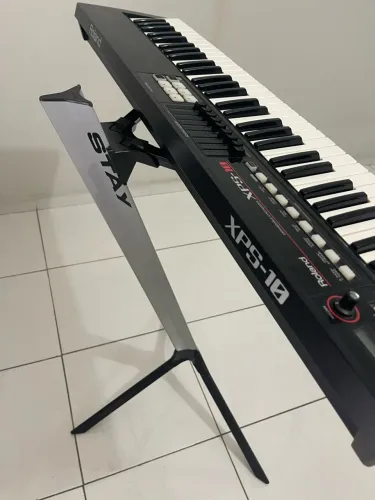 VENDO TECLADO SINTETIZADOR XPS10 COM CAPA, SUPORTE STAY E PEDAL SUATAIN