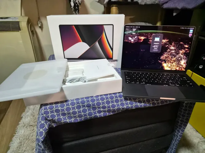 MacBook Pro M1 14 polegadas usado na caixa com nota