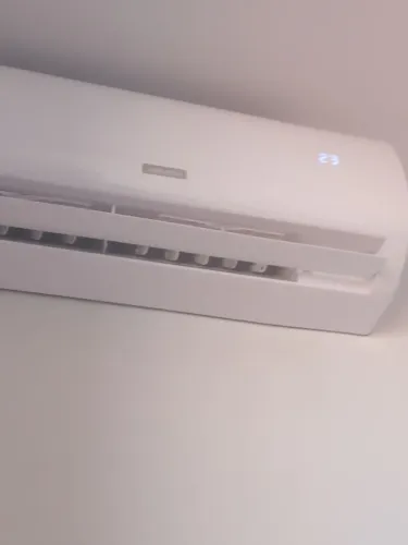 Vendo ar-condicionado 1.200 btus novo zap * 