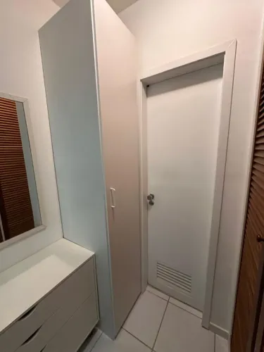 Sapateira / armário 1 porta alto TOK&STOK
