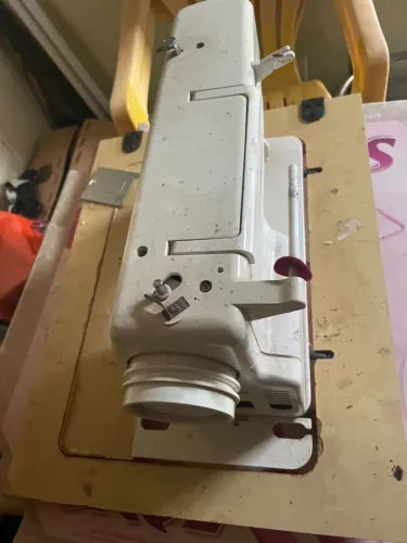Máquina de custura