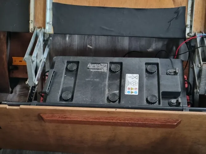Bateria estacionária freedom 220mah
