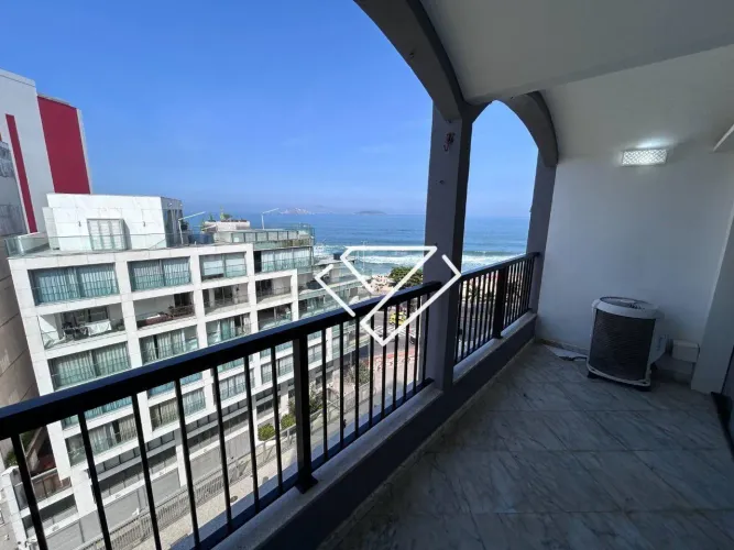 Vista Mar no Arpoador - 3 Quartos com 2 Suítes, Varanda e Infraestrutura Completa para alu