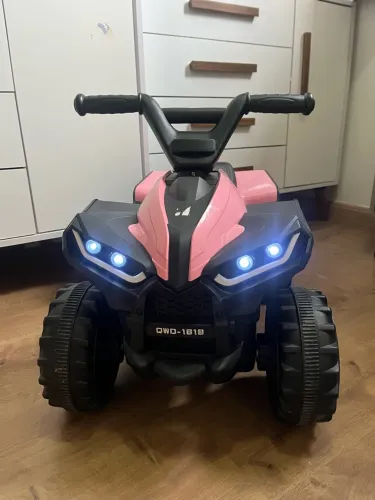 MOTOCA INFANTIL ELÉTRICA Preta e Rosa