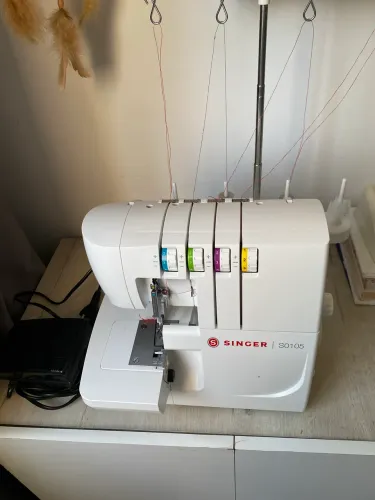 Máquina portátil overloque