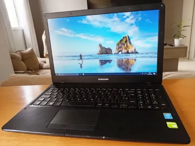 Samsung - Intel i7 - 8Gb ram + 2 opções de SSD + Placa dedicada 2Gb - Tela 15 polegadas