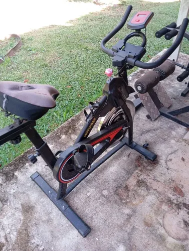 Bicicleta ergométrica spin