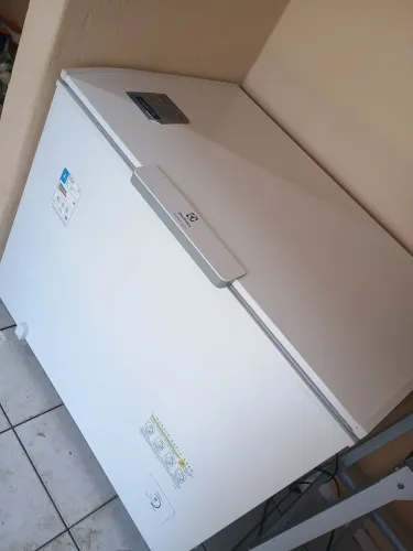 Vendo Freezer Electrolux 