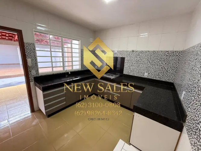 Casa- 3 quartos, 2 banheiros, 265m², 4 vagas- Monte Pascoal