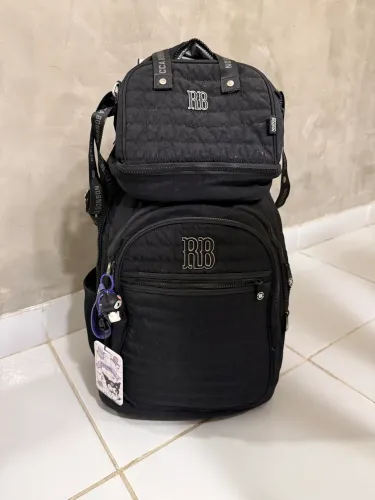 Kit Mochila Escolar + Lancheira Rebecca Bombom Preta - Original (Seminova)