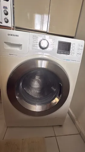 Máquina de lavar roupa Samsung