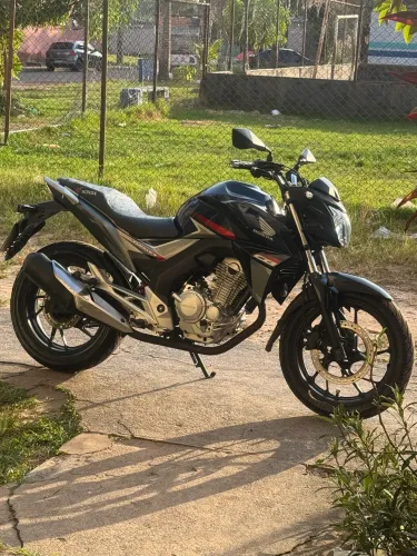 Troco ou vendo Cb Twister 250f !