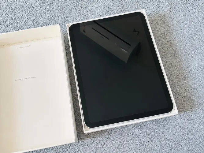 iPad Apple 10ª Geração 64GB Wi-Fi Prata Sem Uso Completo na Caixa