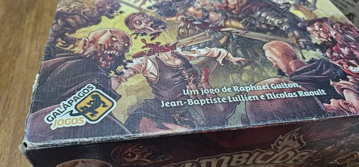 Zumbicide Black Plague + Insert Bucaneiro + Cartas no Sleeve 
