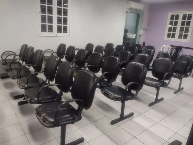 Cadeiras para salas de reunião 