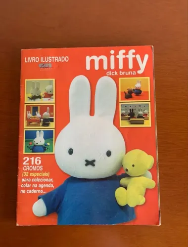 Álbum de figurinha miff incompleto