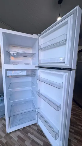 Geladeira Midea Nova