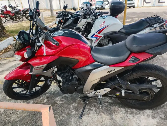 YAMAHA FZ25 2021 c/ ou sem acessorios