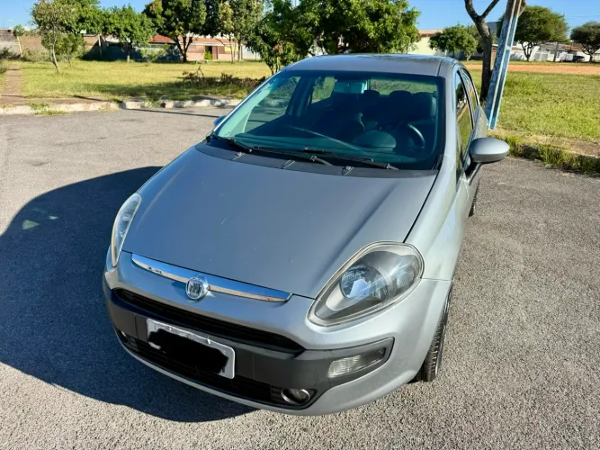 Fiat Punto Attractive Italia 1.4 F.flex 8V 5P 2014