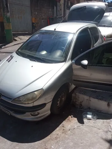 Peugeot 206 Soleil/quiksilver 1.0 16V 3P 2002