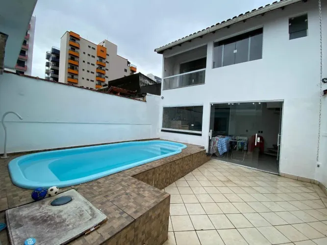 Casa 2 dormitórios com piscina à venda, 210 m² por R$ - Tupi - Praia Grande/SP