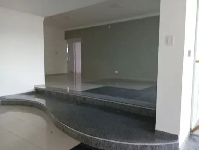 Imóvel Ideal Para Clinicas Laboratório ou Escola