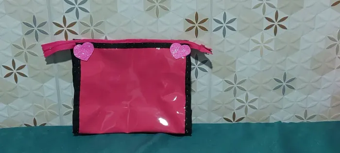 Bolsinha rosa linda para acessórios