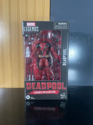 Deadpool Marvel legends legacy collection (Semi novo na caixa)
