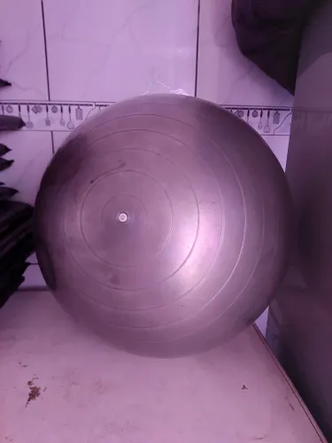 Bola Suíça com bomba de encher