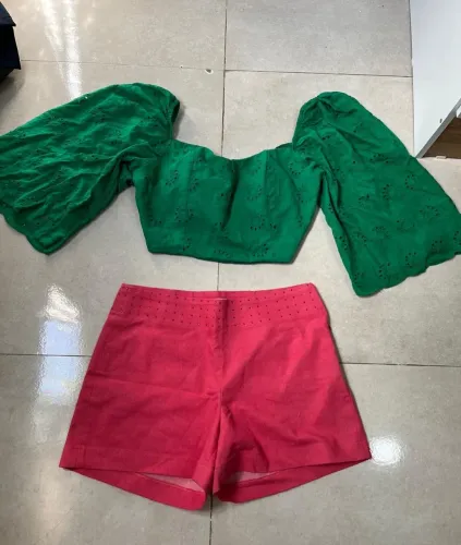 Vendo roupas semi novas e novas