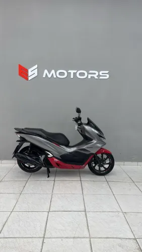 Promoção imperdível!! PCX Sport 2019 chave presencial 43.527 KM ESMOTORS