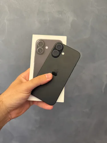iPhone 16