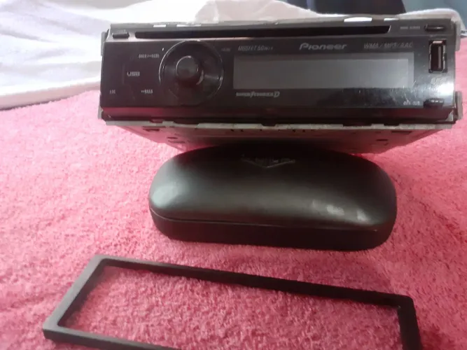 Radio Pioner automotivo